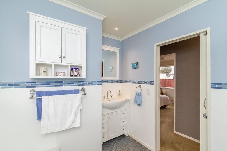 Photo of property in 89 California Drive, Totara Park, Upper Hutt, 5018