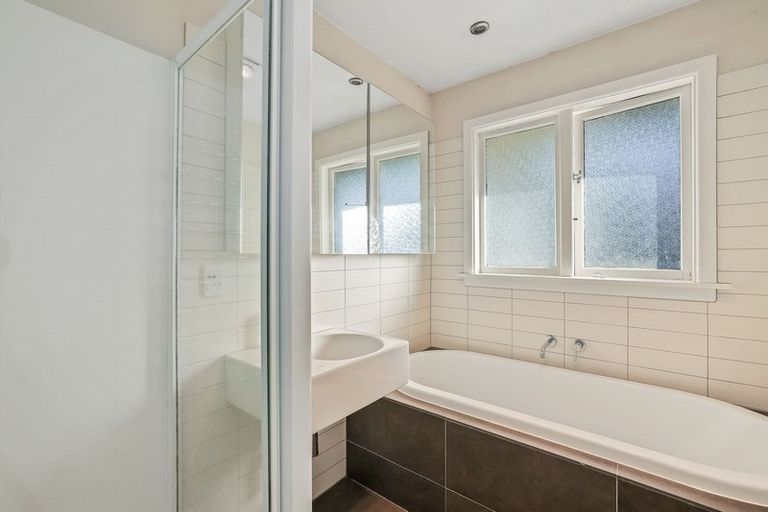 Photo of property in 207 Innes Road, St Albans, Christchurch, 8052