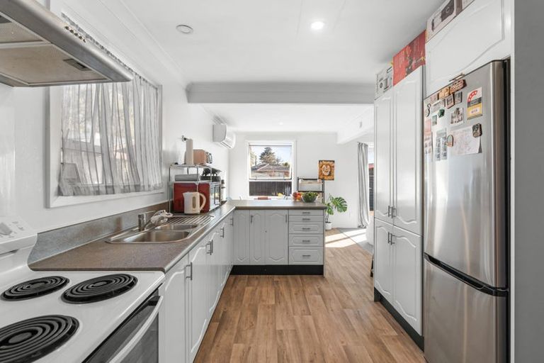 Photo of property in 35 Wilton Crescent, Bishopdale, Christchurch, 8053