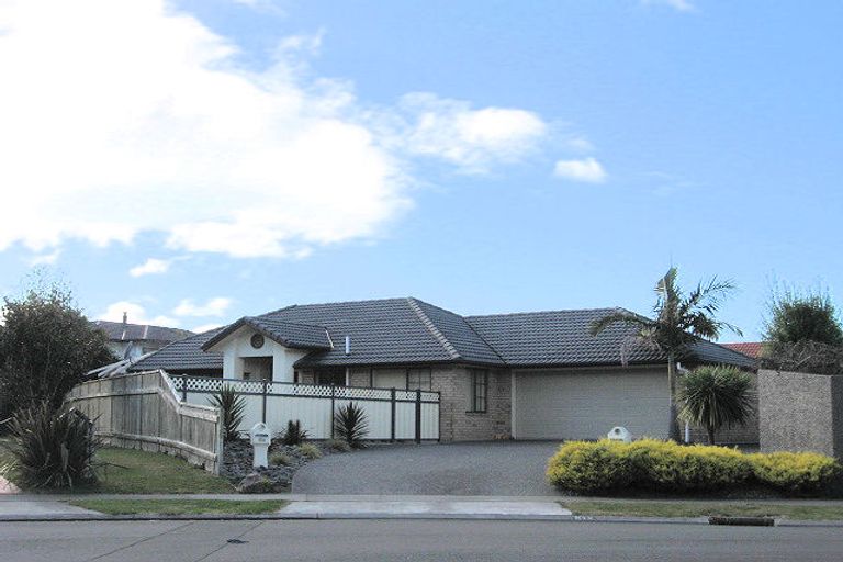 Photo of property in 16b Pukekura Place, Taradale, Napier, 4112