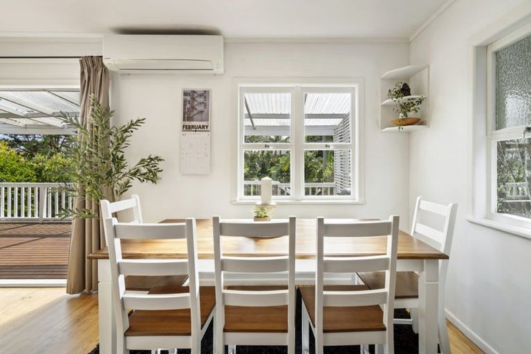 Photo of property in 19 Lanigan Street, Birkdale, Auckland, 0626