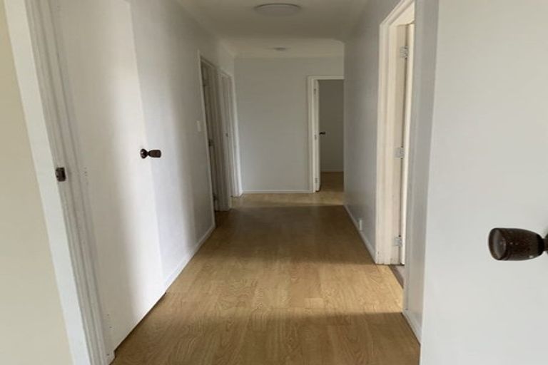 Photo of property in 86a Sturges Road, Henderson, Auckland, 0612