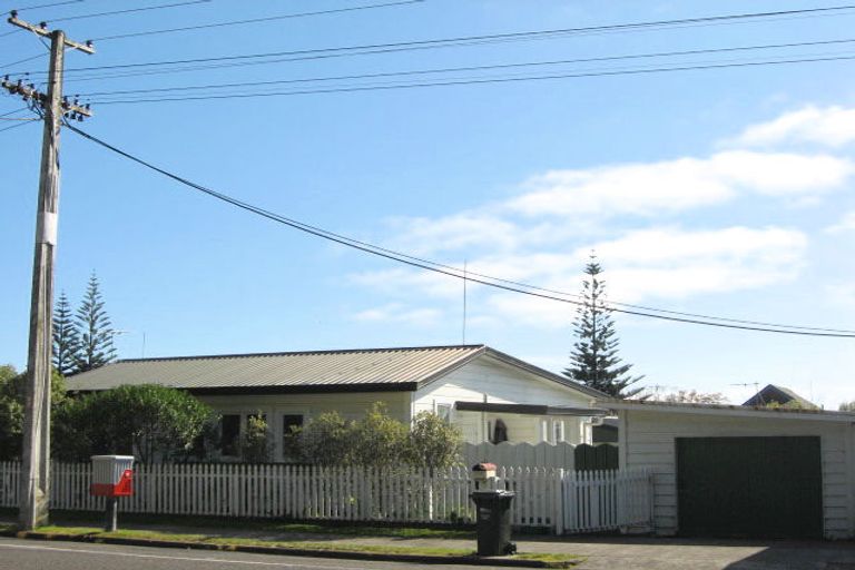 Photo of property in 203 Pohutukawa Avenue, Ohope, 3121