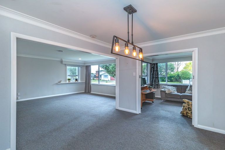 Photo of property in 5 Duke Street, Levin, 5510