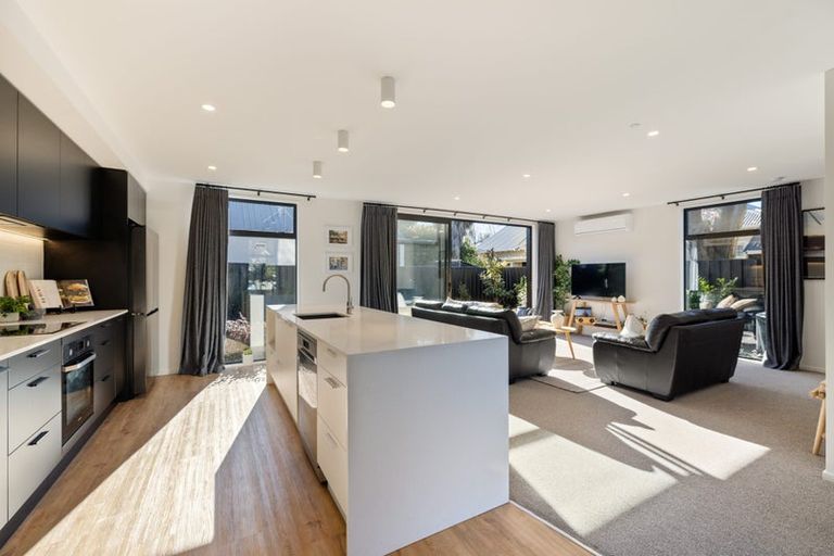 Photo of property in 93 Innes Road, St Albans, Christchurch, 8052