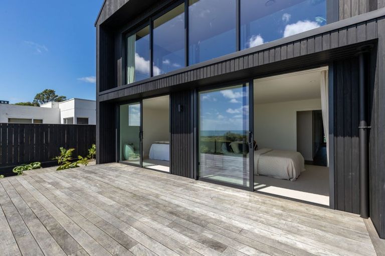 Photo of property in 10a Whiteley Street, Moturoa, New Plymouth, 4310
