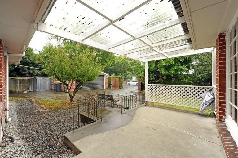 Photo of property in 65 Yaldhurst Road, Sockburn, Christchurch, 8042