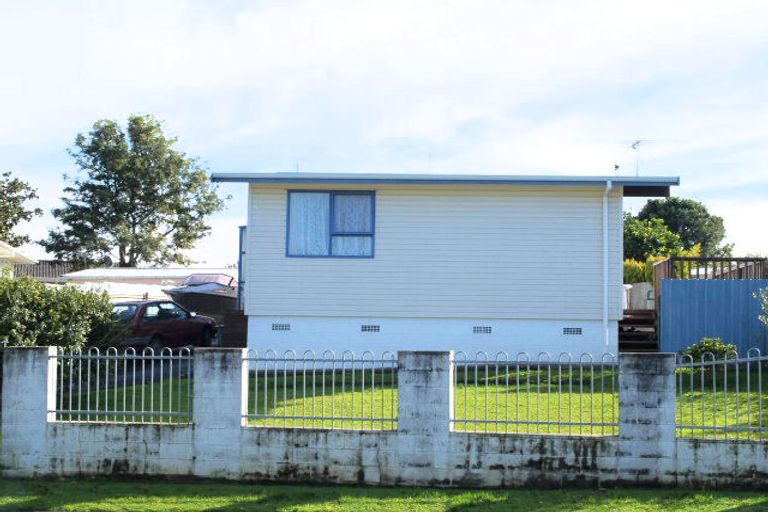 Photo of property in 27 Kivell Close, Mangere East, Auckland, 2024