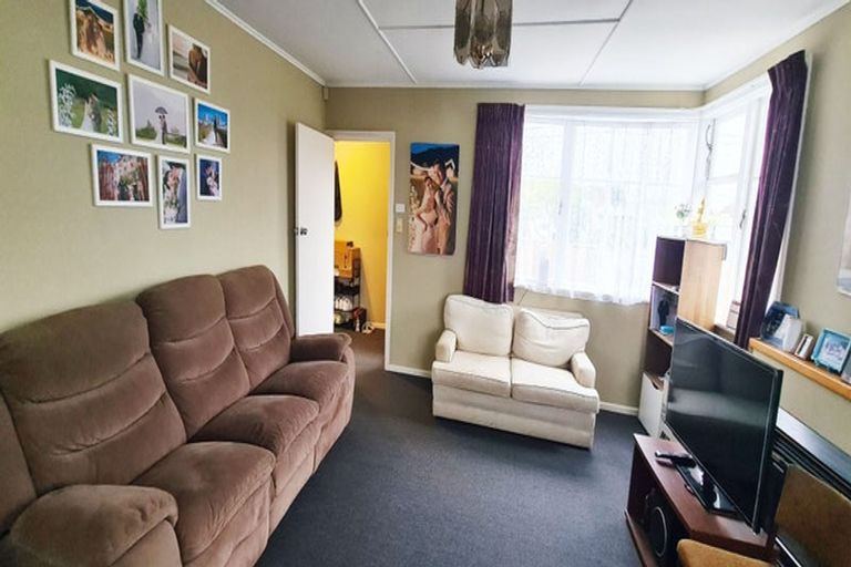 Photo of property in 30 Murphy Road, Taradale, Napier, 4112