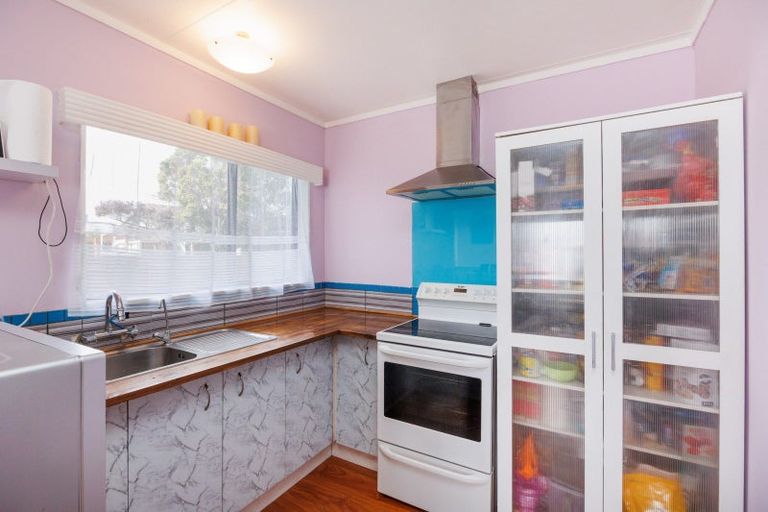 Photo of property in 41a Raglan Avenue, Cloverlea, Palmerston North, 4412