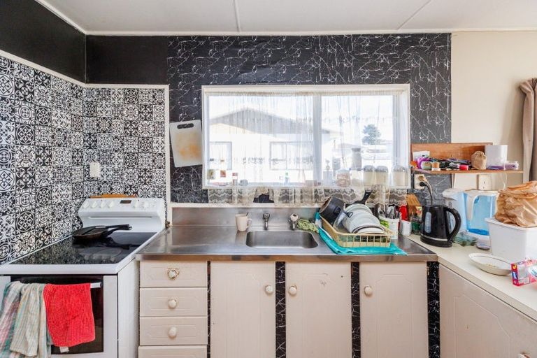 Photo of property in 14 Marriner Street, Highbury, Palmerston North, 4412