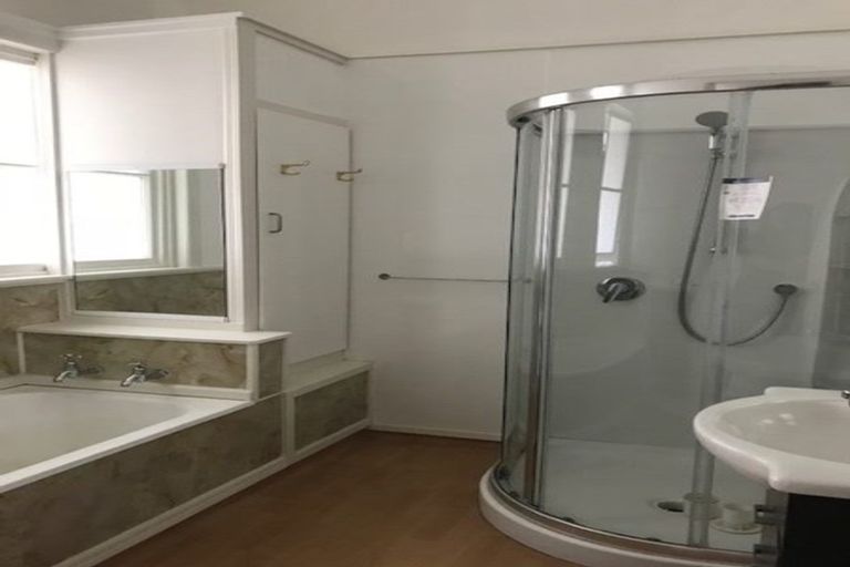 Photo of property in 132 Wallace Street, Mount Cook, Wellington, 6021