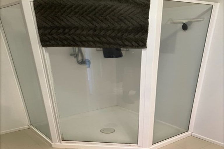 Photo of property in 17/21 Armoy Drive, East Tamaki, Auckland, 2016