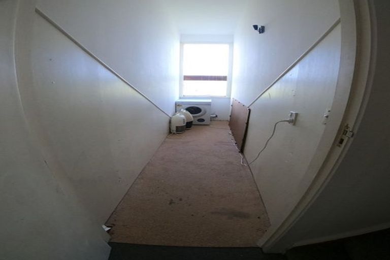 Photo of property in 32 Highbury Road, Highbury, Wellington, 6012