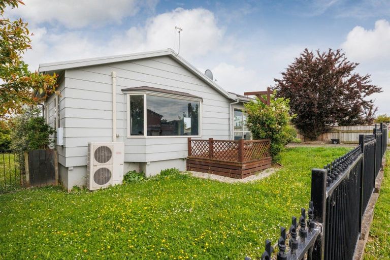 Photo of property in 101 Hillcrest Drive, Kelvin Grove, Palmerston North, 4414
