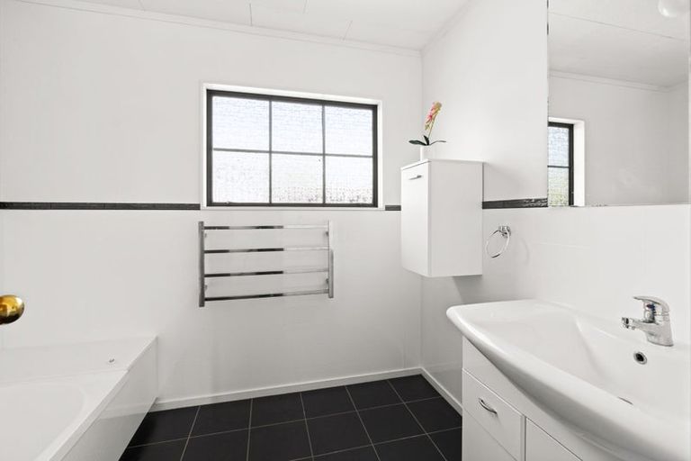 Photo of property in 10 Pomeroy Place, Havelock North, 4130