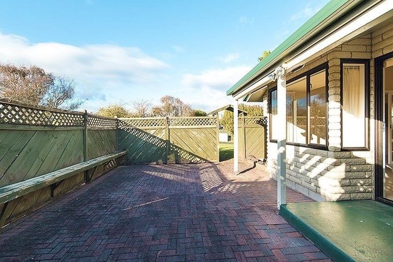 Photo of property in 32 Norfolk Rise, Waiuku, 2123