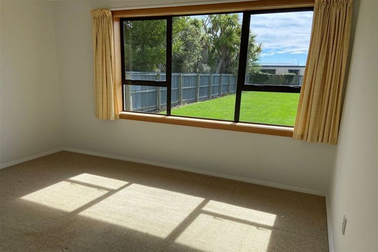 Photo of property in 10 Leistrella Road, Hoon Hay, Christchurch, 8025