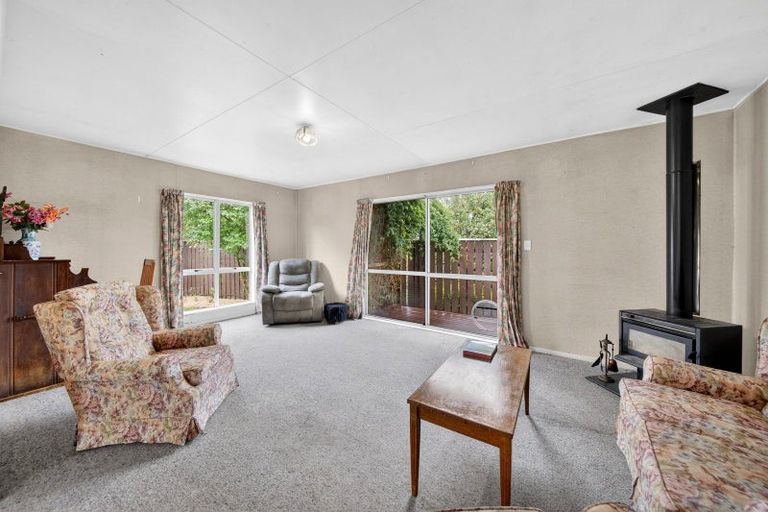Photo of property in 5a Tasman Crescent, Carterton, 5713