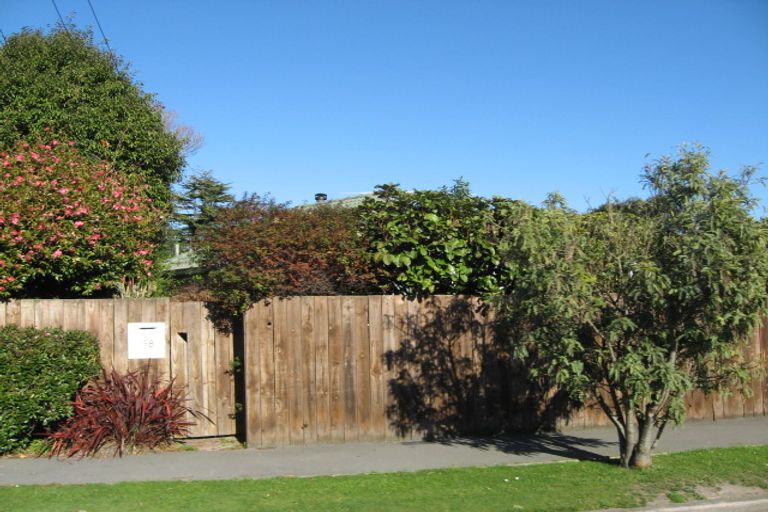 Photo of property in 28 Thompsons Road, Belfast, Christchurch, 8051