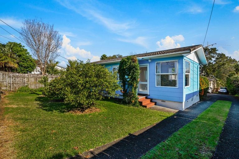 Photo of property in 1/12 Cresta Avenue, Beach Haven, Auckland, 0626