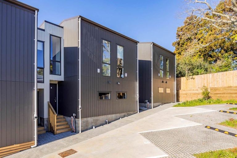 Photo of property in 1/14 Freyberg Place, Howick, Auckland, 2014