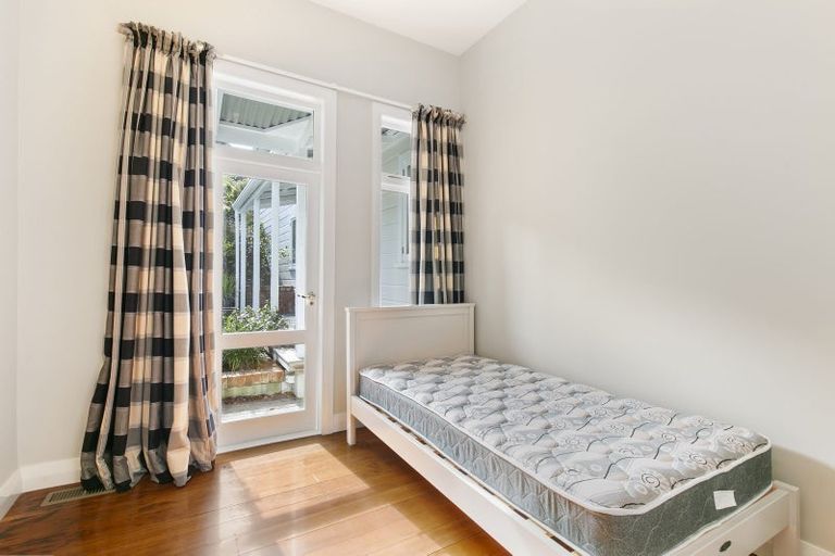 Photo of property in 22 Kainui Road, Hataitai, Wellington, 6021