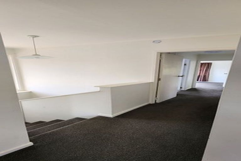 Photo of property in 62a Captain Scott Road, Glen Eden, Auckland, 0602