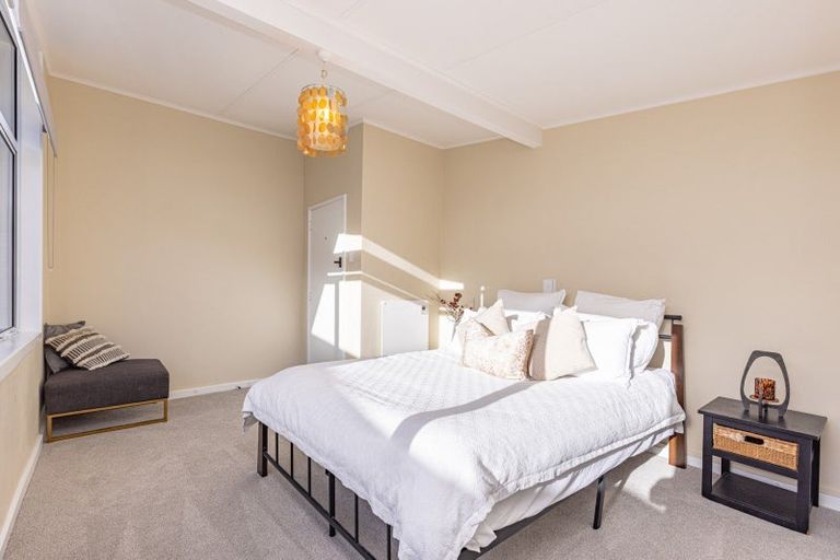 Photo of property in 56 Great North Road, Saint Johns Hill, Whanganui, 4500