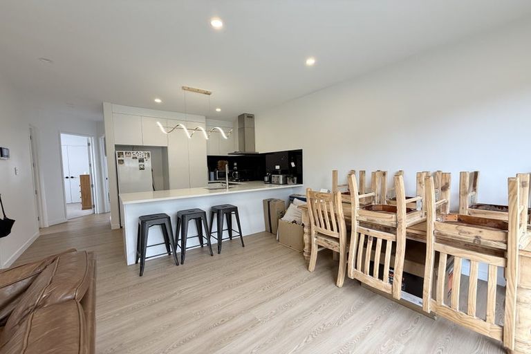 Photo of property in 10 Maraeariki Avenue, Orewa, 0931