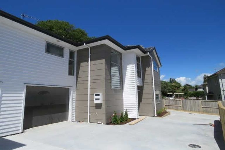 Photo of property in 50u4 Banbury Crescent, Fairfield, Hamilton, 3214