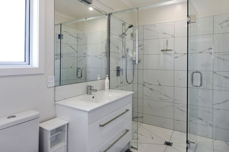 Photo of property in 15 Curtis Street, Stoke, Nelson, 7011