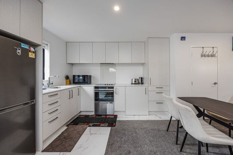 Photo of property in 1/6 St Leonards Road, Kelston, Auckland, 0602