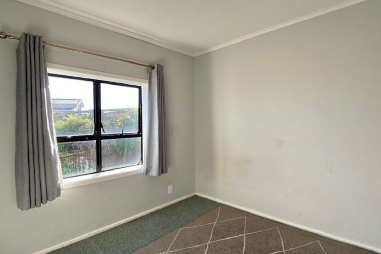 Photo of property in 2 Williams Crescent, Maketu, 3189