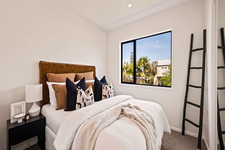 Photo of property in 5/721 Te Atatu Road, Te Atatu Peninsula, Auckland, 0610