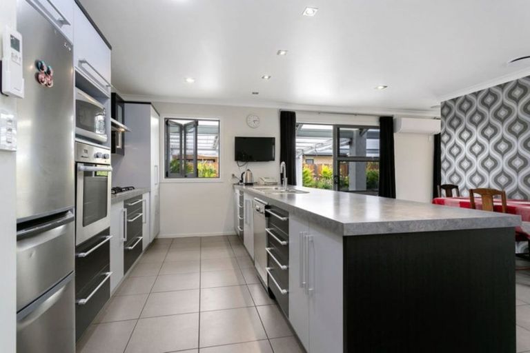 Photo of property in 26 Norfolk Drive, Cambridge, 3434