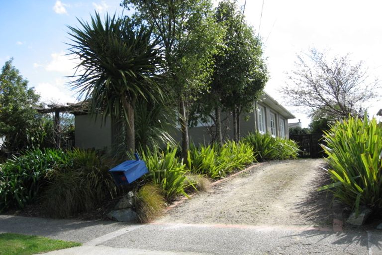 Photo of property in 267 Riverside Drive, Waterloo, Lower Hutt, 5011