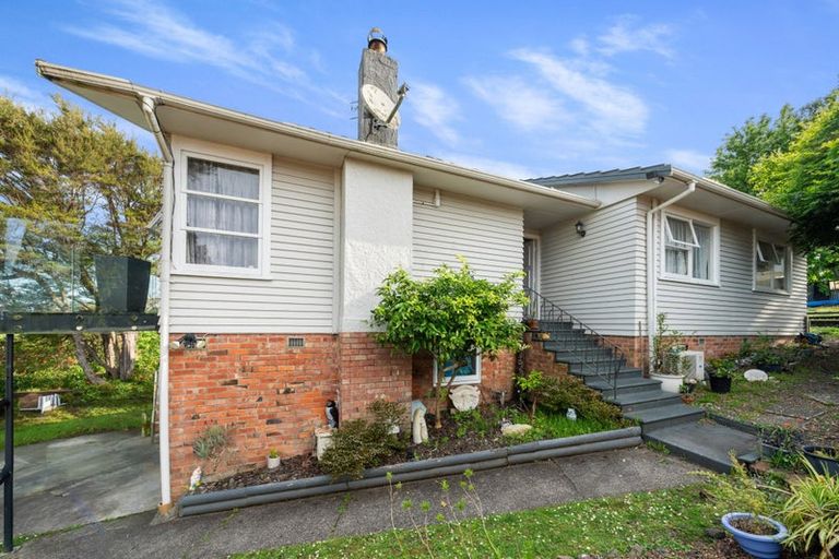 Photo of property in 91 Stottholm Road, Titirangi, Auckland, 0604