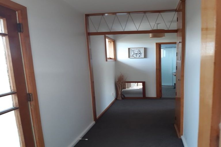 Photo of property in 23 Prestons Road, Redwood, Christchurch, 8051