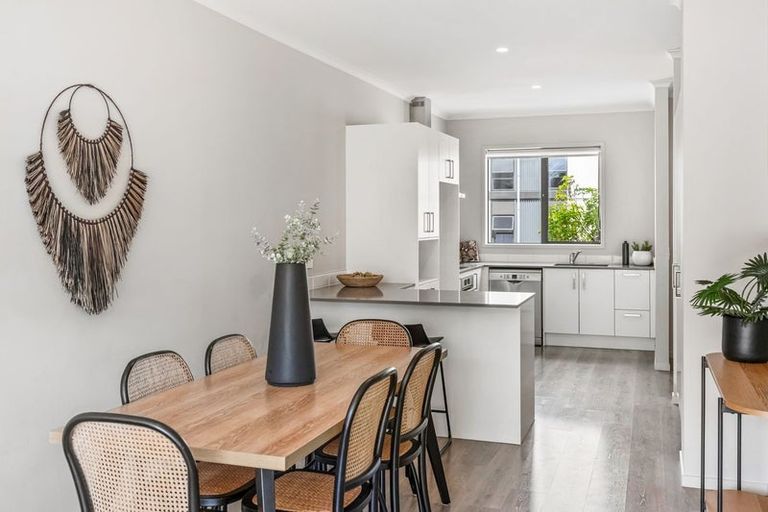 Photo of property in 7/6 Onekiritea Road, Hobsonville, Auckland, 0616