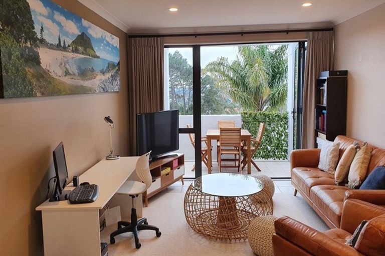 Photo of property in 12/8 Monte Cassino Place, Birkdale, Auckland, 0626