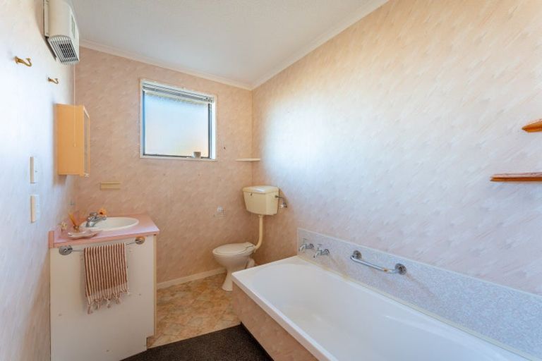 Photo of property in 42 Saint Leonards Road, Temuka, 7920