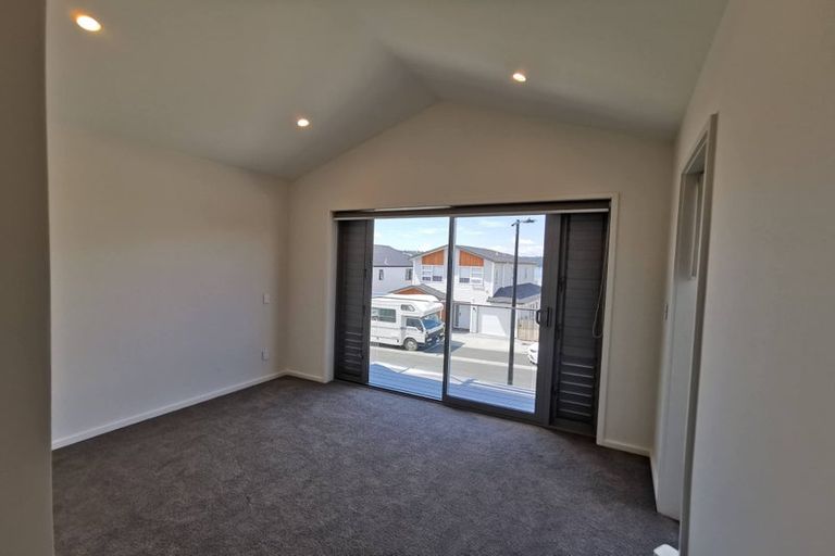 Photo of property in 25 Gunn Way, Hobsonville, Auckland, 0616