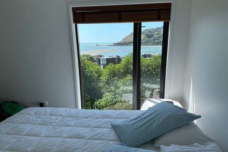 Photo of property in 1a Moncks Spur Road, Redcliffs, Christchurch, 8081