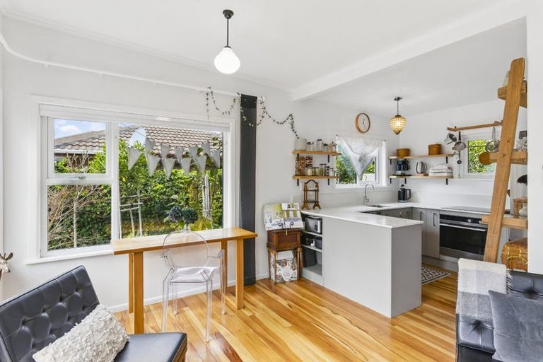 Photo of property in 1/52 Matatua Road, Raumati Beach, Paraparaumu, 5032