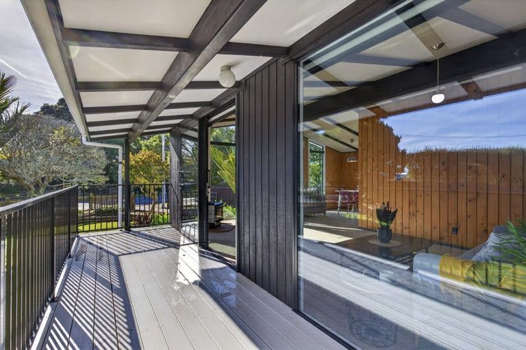 Photo of property in 41 Takiroa Street, Urenui, 4375