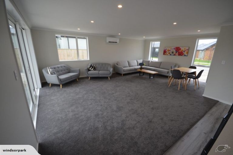 Photo of property in 4 Pembrook Close, Rangiora, 7400