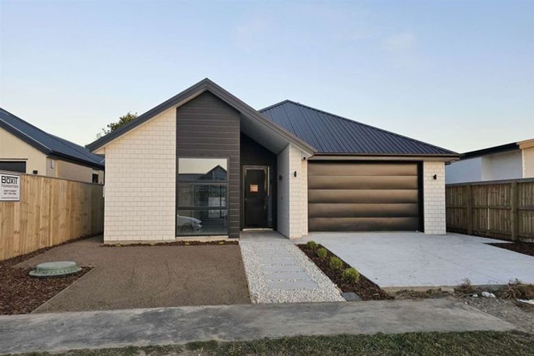 Photo of property in 20 Kearns Drive, Hobsonville, Auckland, 0616