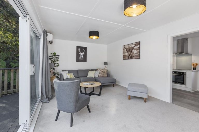 Photo of property in 35 Thomas Street, Stokes Valley, Lower Hutt, 5019