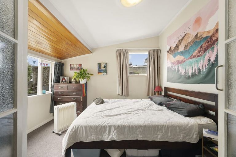Photo of property in 25 Myrtle Crescent, Mount Cook, Wellington, 6021